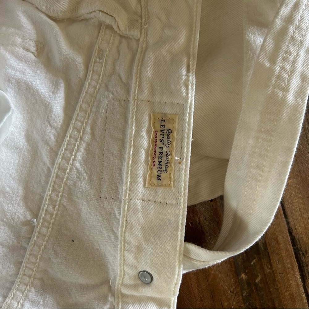 Levi's Premium Women's White Bib Overalls Jeans - Picture 11 of 14